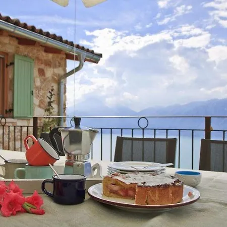 Sleeps 8 Wifi