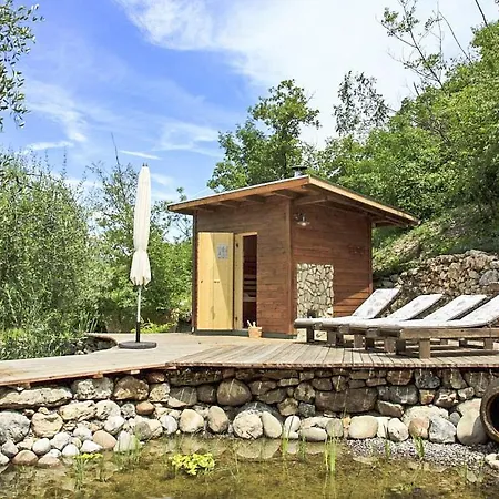 Villa Sleeps 8 Wifi *
